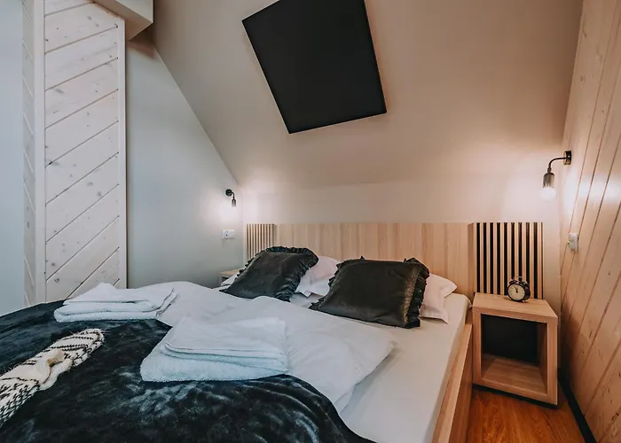 Siodemka Kazdy Z Prywatnym Jacuzzi Zakopane