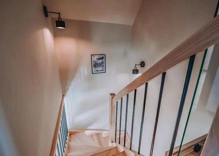 Siodemka Kazdy Z Prywatnym Jacuzzi Vila