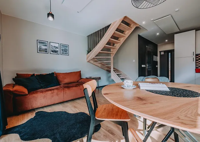 Siodemka Kazdy Z Prywatnym Jacuzzi Vila *