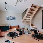 Siodemka Kazdy Z Prywatnym Jacuzzi Villa