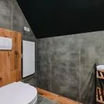 Siodemka Kazdy Z Prywatnym Jacuzzi Villa