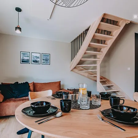 Siodemka Kazdy Z Prywatnym Jacuzzi Villa