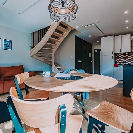 Siodemka Kazdy Z Prywatnym Jacuzzi