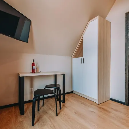 Domki Siodemka Prywatne Jacuzzi&Sauna Villa *